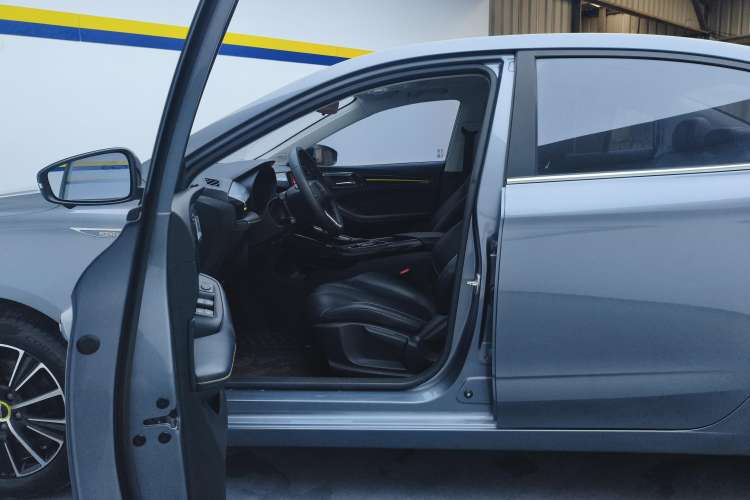 Used Roewe i5 2021 Revised Version 1.5L CVT Diamond Edition
