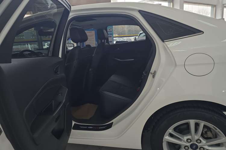 Used Ford Escort 2019 Revised Version 1.5L Automatic Enjoyment Type China VI Standard