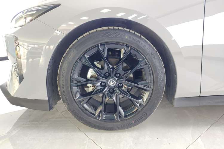 Used Changan UNI-V 2024 1.5T Prestige Edition
