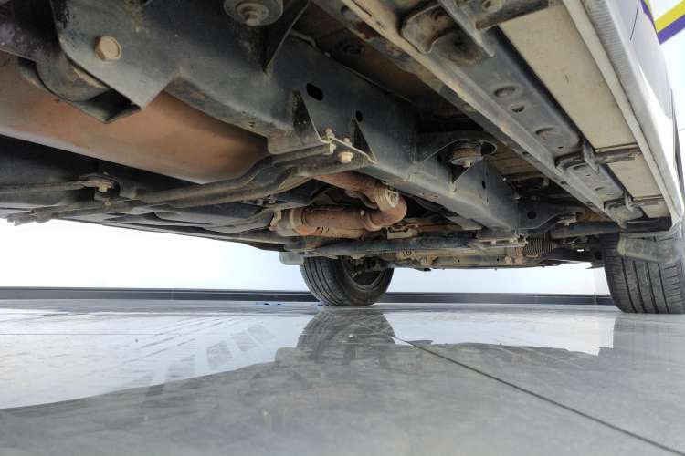 Used Roewe RX8 2018 30T Smart Connectivity Two-Wheel Drive Flagship Edition
