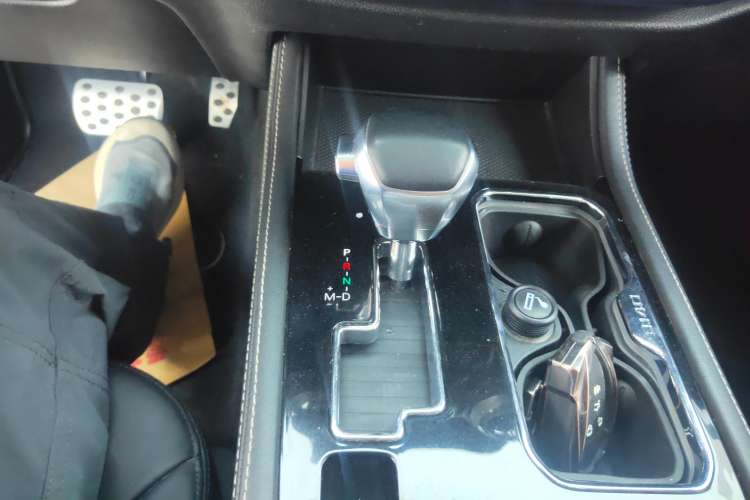 Used Beijing Auto BJ40 2019 2.3T Automatic Four-Wheel Drive Ring the Tower Champion Edition China VI
