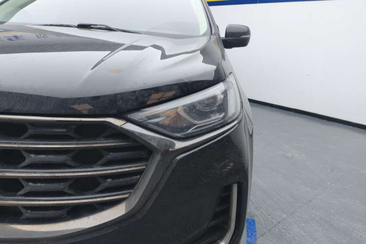 Used Ford Edge 2021 PLUS EcoBoost 245 Two-Wheel-Drive Titanium 7-Seater
