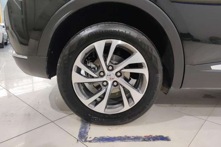 Used Buick Envision 2022 Encore S 552T Two-Wheel-Drive Luxury Model
