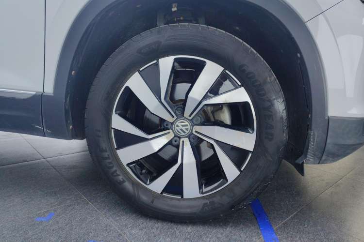 Used Volkswagen Tayron 2020 280TSI Two-Wheel Drive Luxury Connect Edition
