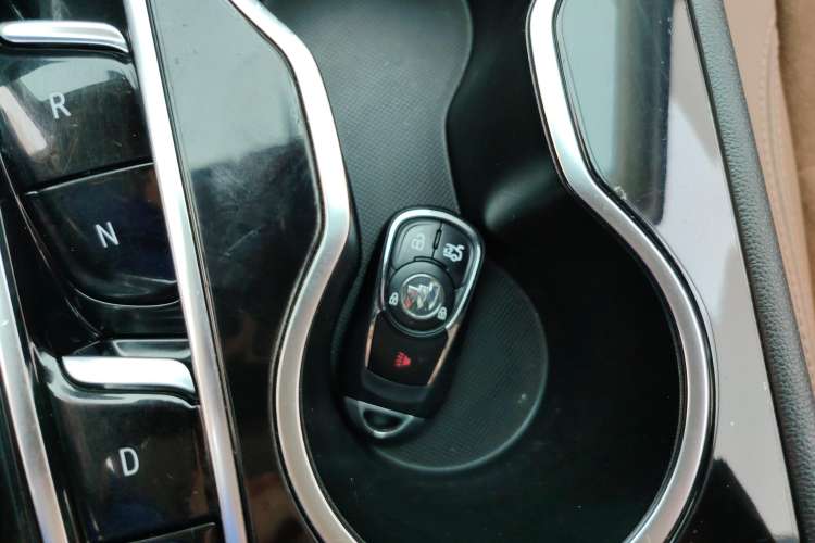 Used Buick Regal 2020 552T Luxury Version
