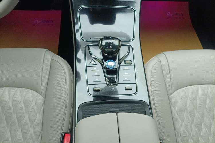 Used BYD Han 2025 DM-i 125KM Prestige Model
