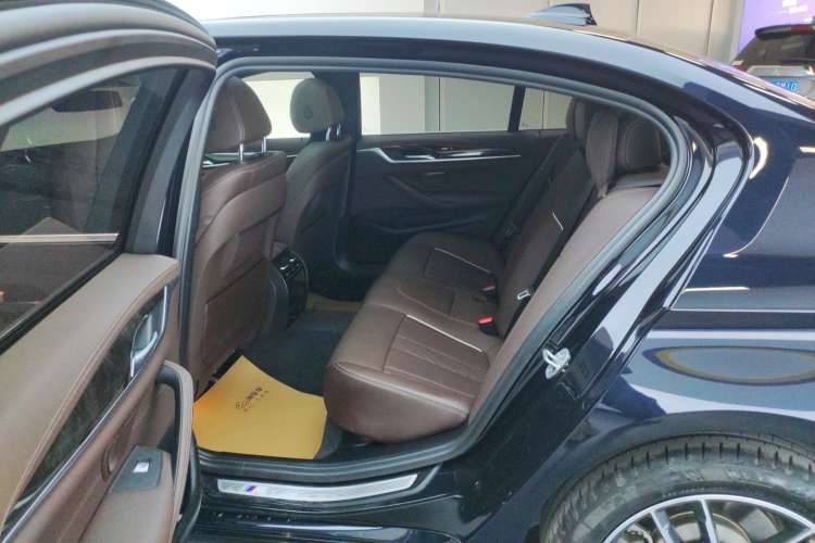 Used BMW 5 Series 2022 Restyled 525Li M Sport Package