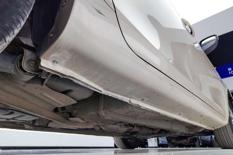 Used Geely Auto Emgrand 2019 Leading Edition 1.5L CVT Luxury Model China VI Standard
