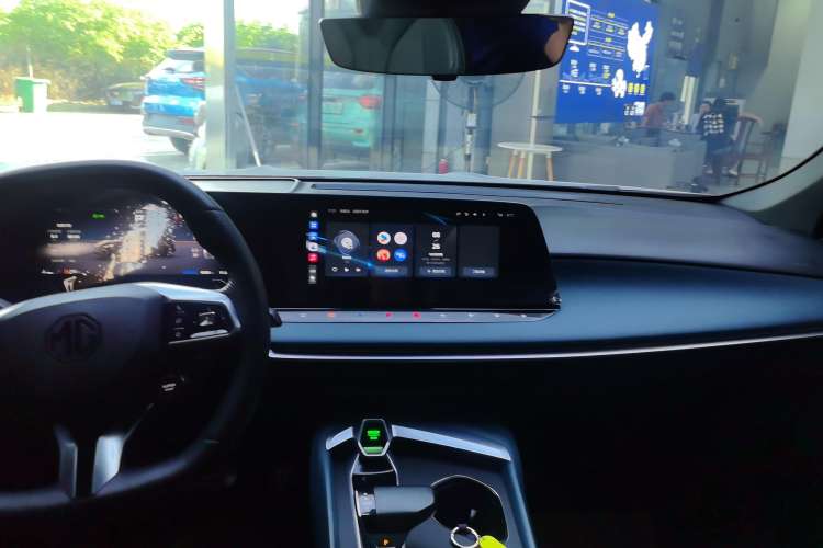 Used MG 7 2023 2.0T Automatic Hunter Luxury Edition
