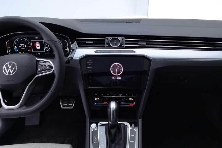 Used Volkswagen Magotan 2023 2 Million Units Commemorative Edition 330TSI DSG Luxury Version
