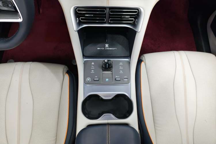 Used BYD Song PLUS New Energy 2024 HONOR Edition DM-i 110km Flagship PLUS
