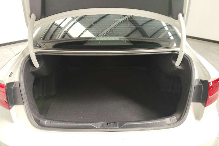 Used Volkswagen Lamando 2019 280TSI DSG Comfort Edition China VI standard
