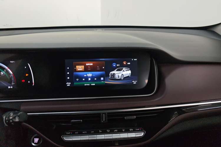 Used GAC Trumpchi M6 2021 PRO 270T DCT Luxury Edition