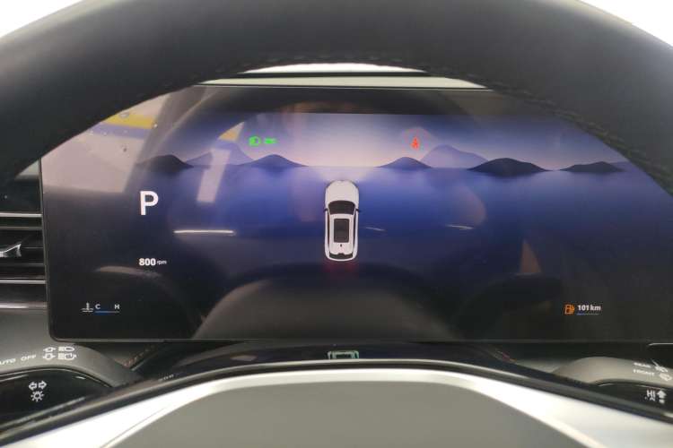 Used Roewe RX5 2023 1.5T Luxury Sliding-Screen Version
