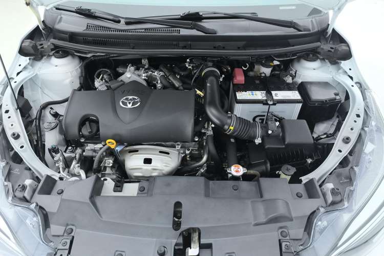 Used Toyota YARiS L 2022 X-Trail 1.5L CVT Leading PLUS Edition
