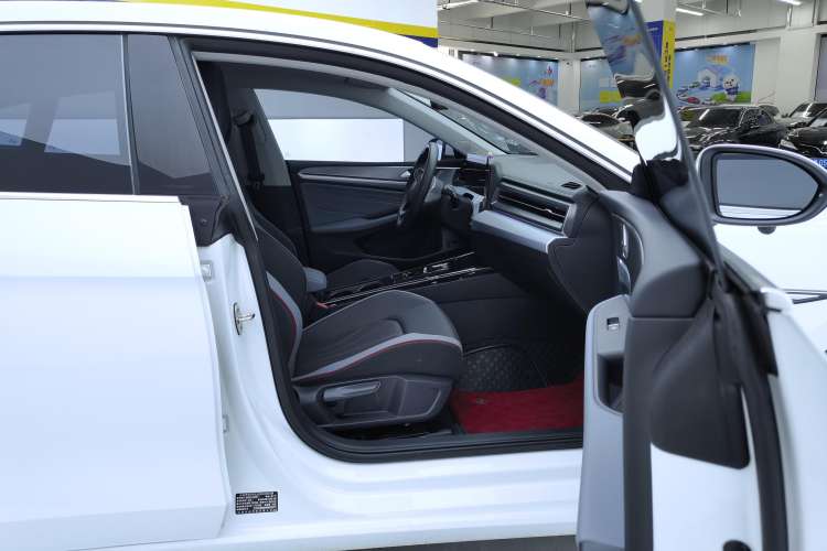 Used Volkswagen Lamando 2024 Lavida L 280TSI DSG Cool & Spicy Edition
