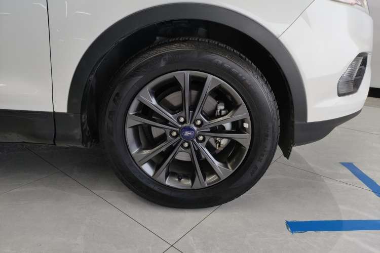 Used Ford Kuga 2019 EcoBoost 180 Two-Wheel-Drive Platinum Edition China VI Standard
