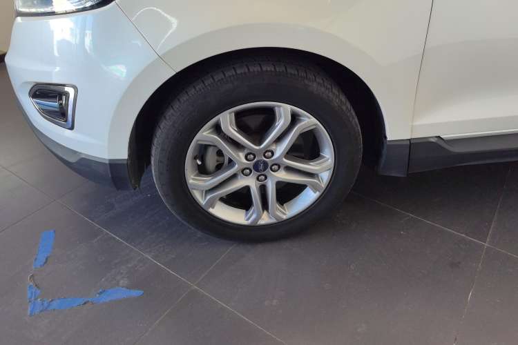 Used Ford Edge 2018 EcoBoost 245 Two-Wheel-Drive Titanium 7-Seater China V Standard
