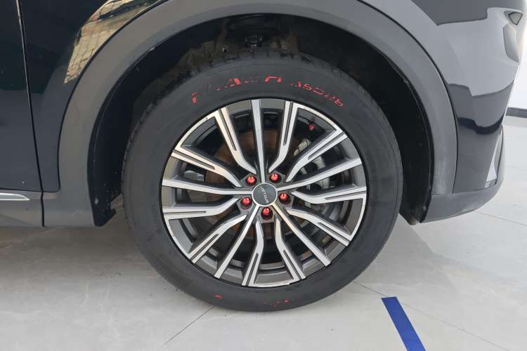 Used Jetour X70 PLUS 2023 1.5T DCT Brave PLUS 5-Seater
