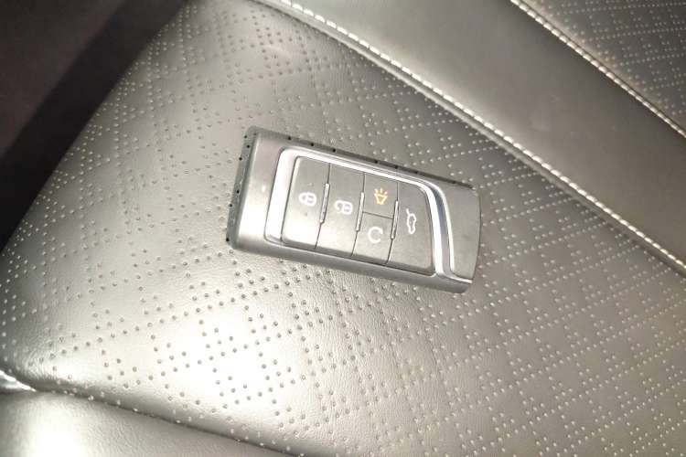 Used GAC Trumpchi M6 2021 PRO 270T DCT Luxury Edition
