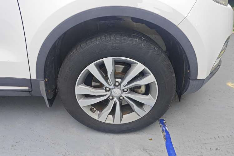 Used Geely Auto Emgrand X7 Sport 2016 2.0L Manual Smart Connect Version
