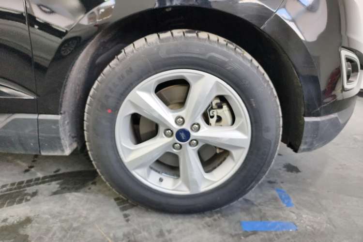 Used Ford Edge 2018 EcoBoost 245 Two-Wheel-Drive Titanium 5-Seater China VI Standard
