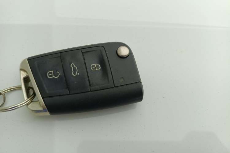 Used Volkswagen Tiguan L 2022 330TSI Automatic Two-Wheel Drive Comfort Edition
