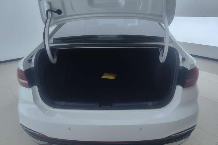 Used Volkswagen Lavida 2024 1.5L Automatic Starry Sky 5 Million Edition
