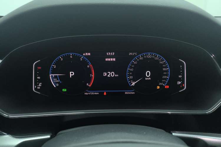 Used Volkswagen Passat 2023 Facelift 330TSI Luxury Edition
