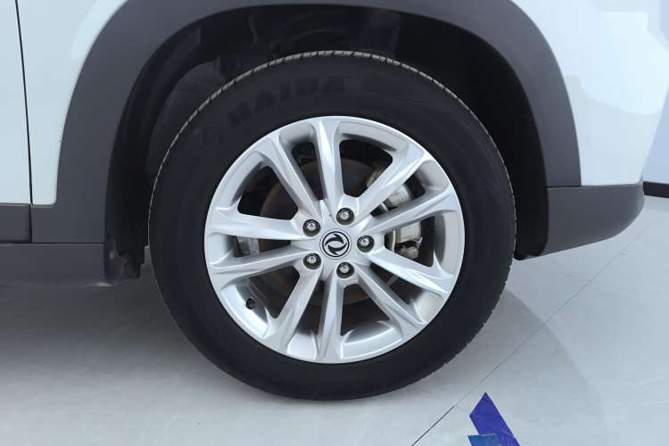 Used Dongfeng Fengon S560 2018 1.8L CVT Elite Model 5 Seats
