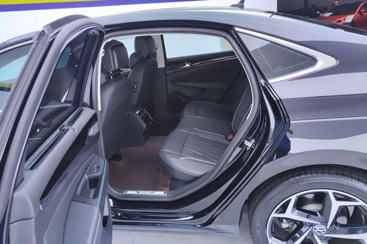 Used Volkswagen Passat 2023 Restyled 330TSI Starry Luxury Edition
