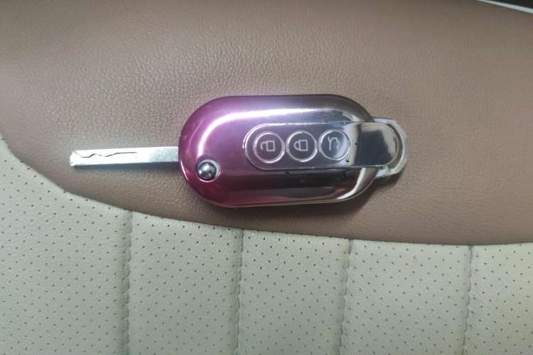 Used Wuling Hongguang MINIEV 2024 3rd Generation 215km Advanced Version
