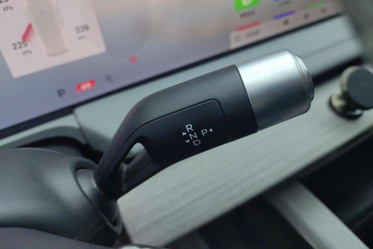 Used  E8 2024 550 km Range Rear-Drive MAX
