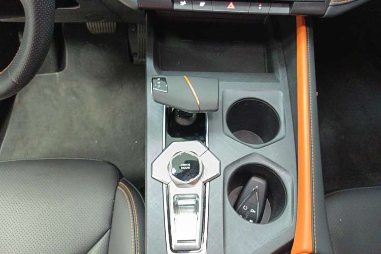 Used Changan UNI-V 2022 1.5T Prestige Version
