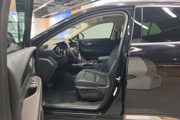 Used Buick Envision 2023 Encore S 552T Two-Wheel Drive Luxury Model
