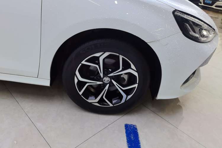 Used MG 5 2023 180 DVVT CVT Luxury Edition
