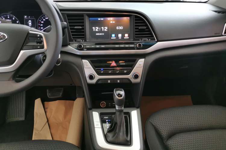 Used Hyundai Elantra 2016 1.6L Automatic ZhiXuan – Elite Version
