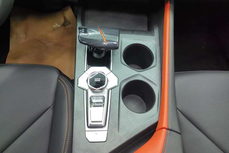 Used Changan UNI-V iDD 2023 Zhidian iDD 1.5T 113km Smart & Fun Version (Rapid Edition)
