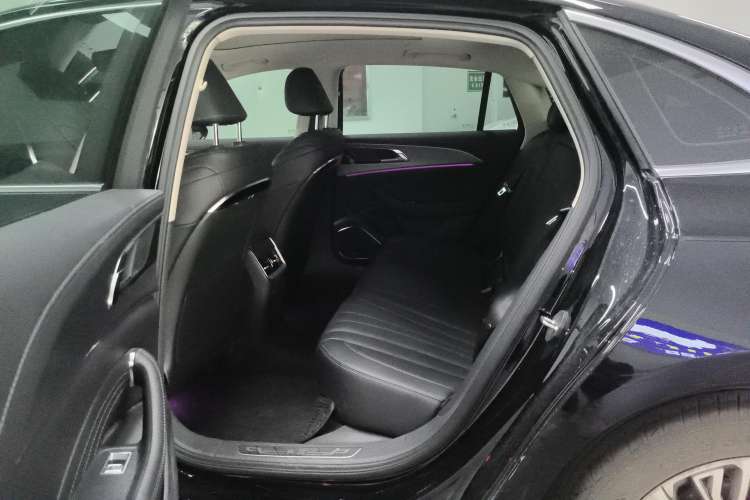 Used Hongqi H5 2024 2.0T Automatic Smart Connect Flagship Edition