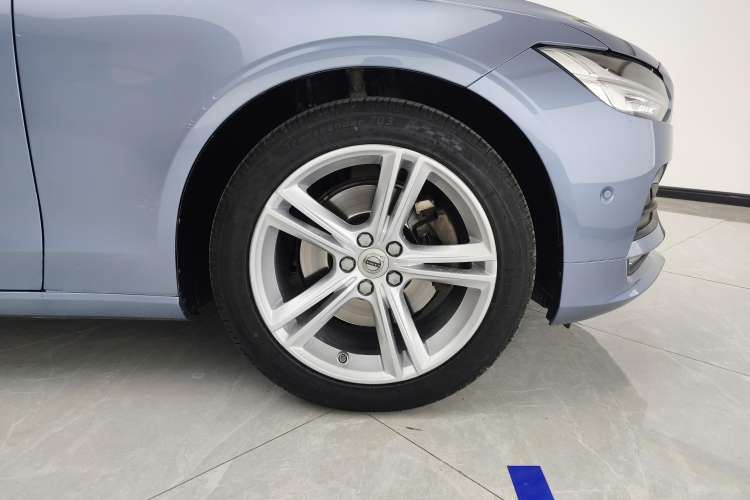 Used Volvo S90 2018 T4 Zhiyuan Edition
