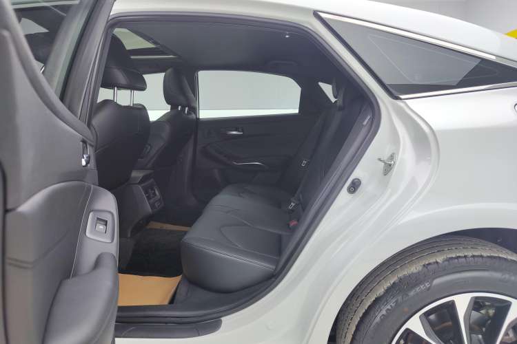 Used Toyota Avalon 2023 2.5L Luxury Edition
