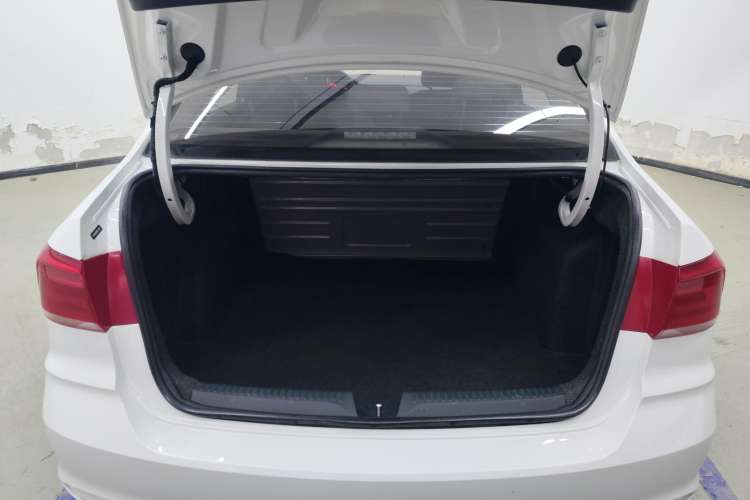 Used Volkswagen Santana 2021 1.5L Automatic Fashion Edition
