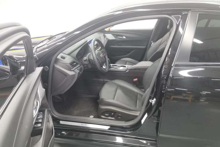 Used Cadillac CT4 2023 28T Luxury Version
