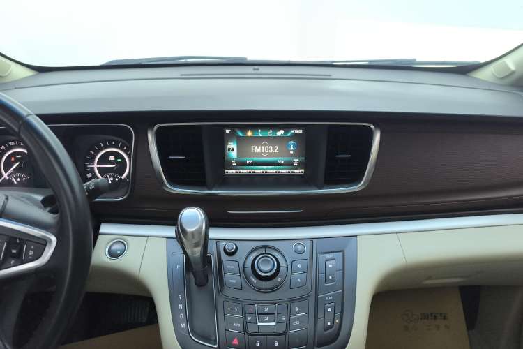 Used Buick GL8 2018 28T Luxury Model China VI Standard
