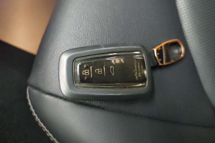 Used Toyota Camry 2021 2.5G Luxury Edition
