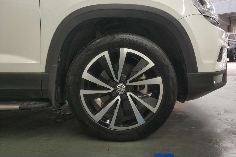 Used Volkswagen Tharu 2020 280TSI Two-Wheel Drive Luxury Plus Version China VI Standard
