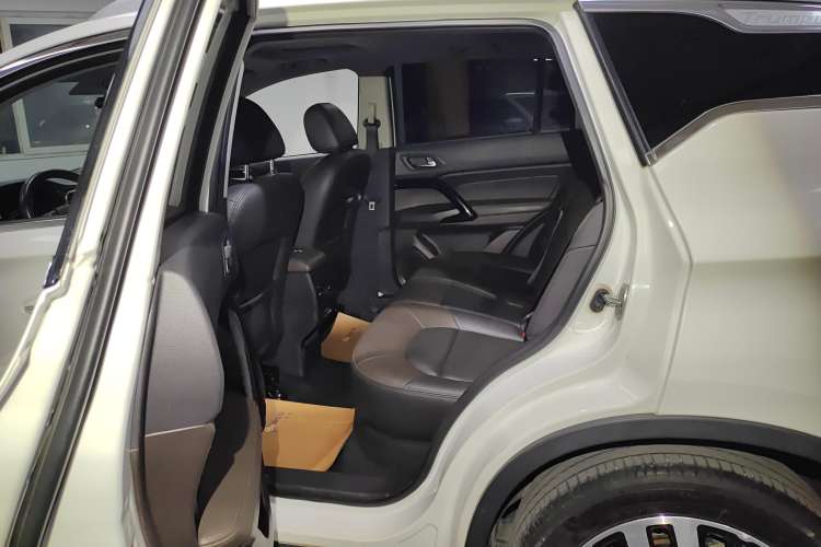 Used GAC Trumpchi GS4 2017 235T G-DCT Two-Wheel Drive Luxury Edition
