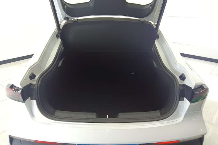 Used Changan UNI-V 2023 1.5T Premium Model
