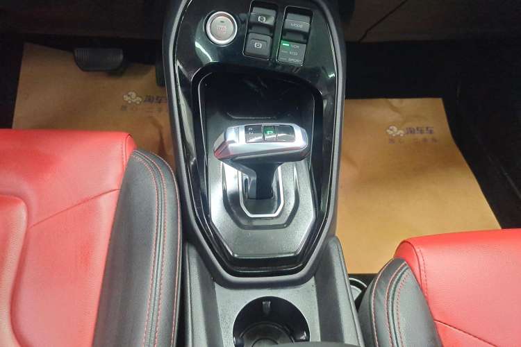 Used Haval H2s 2017 Red-Label 1.5T Dual-Clutch Elite Model
