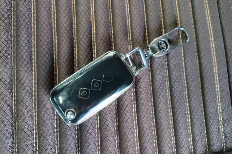 Used Wuling Alvez 2022 1.5L Manual Free-Style Model
